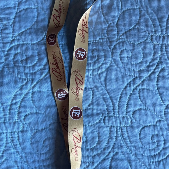 Polar Express Lanyard with Gold ticket - Picture 4 of 4